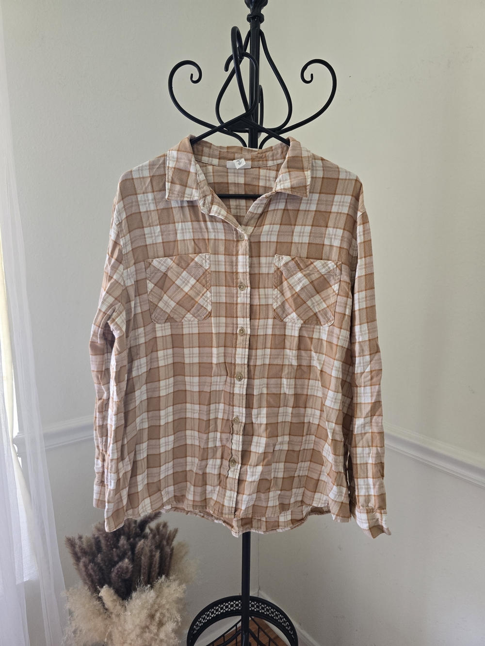 a.n.a Plaid Button-Down Shirt in Beige and White